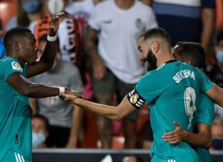 Real Madrid Grabs Late Winner At The Mestalla To Move Top